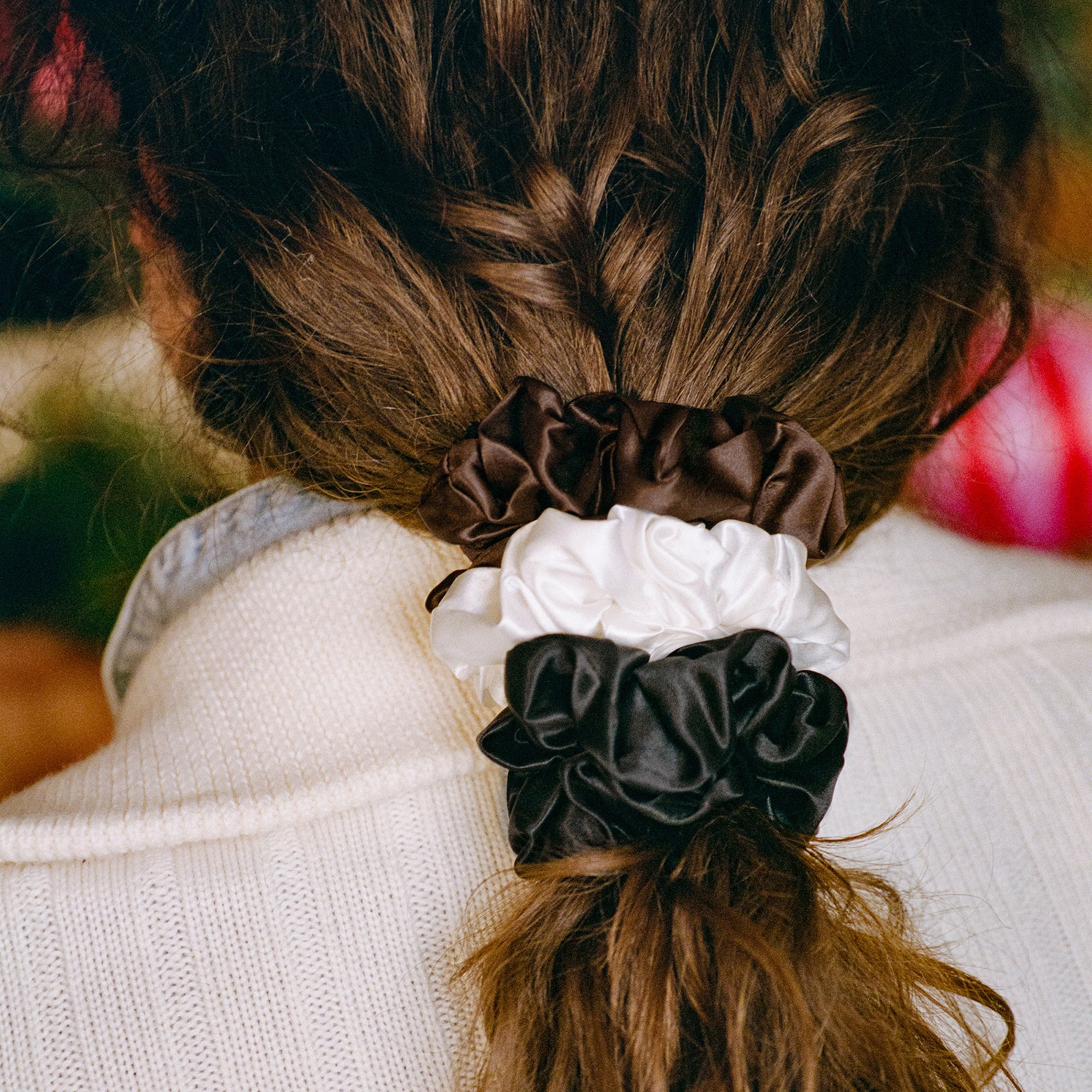 Large Scrunchie Cracker Beau