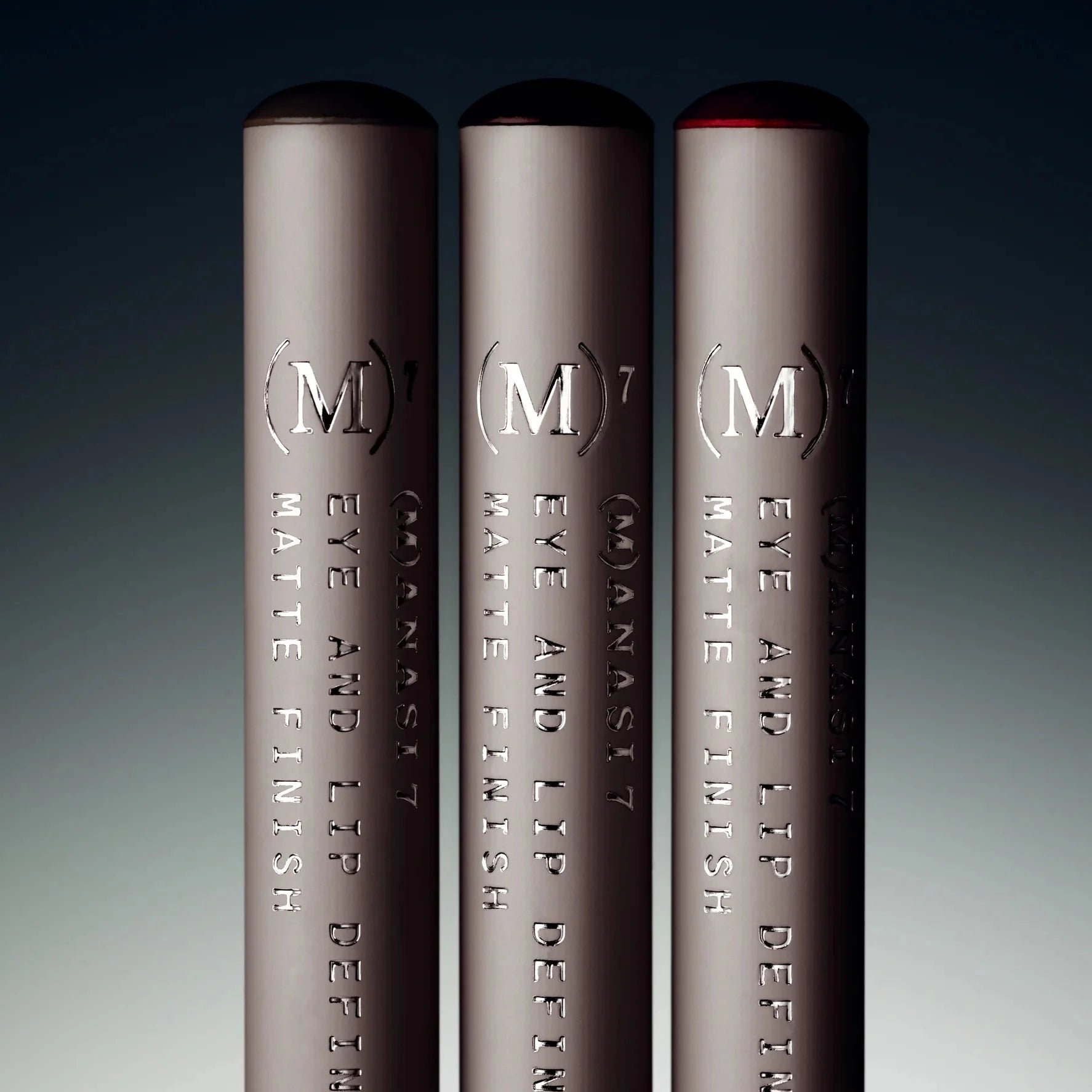 Eye And Lip Definer Macao
