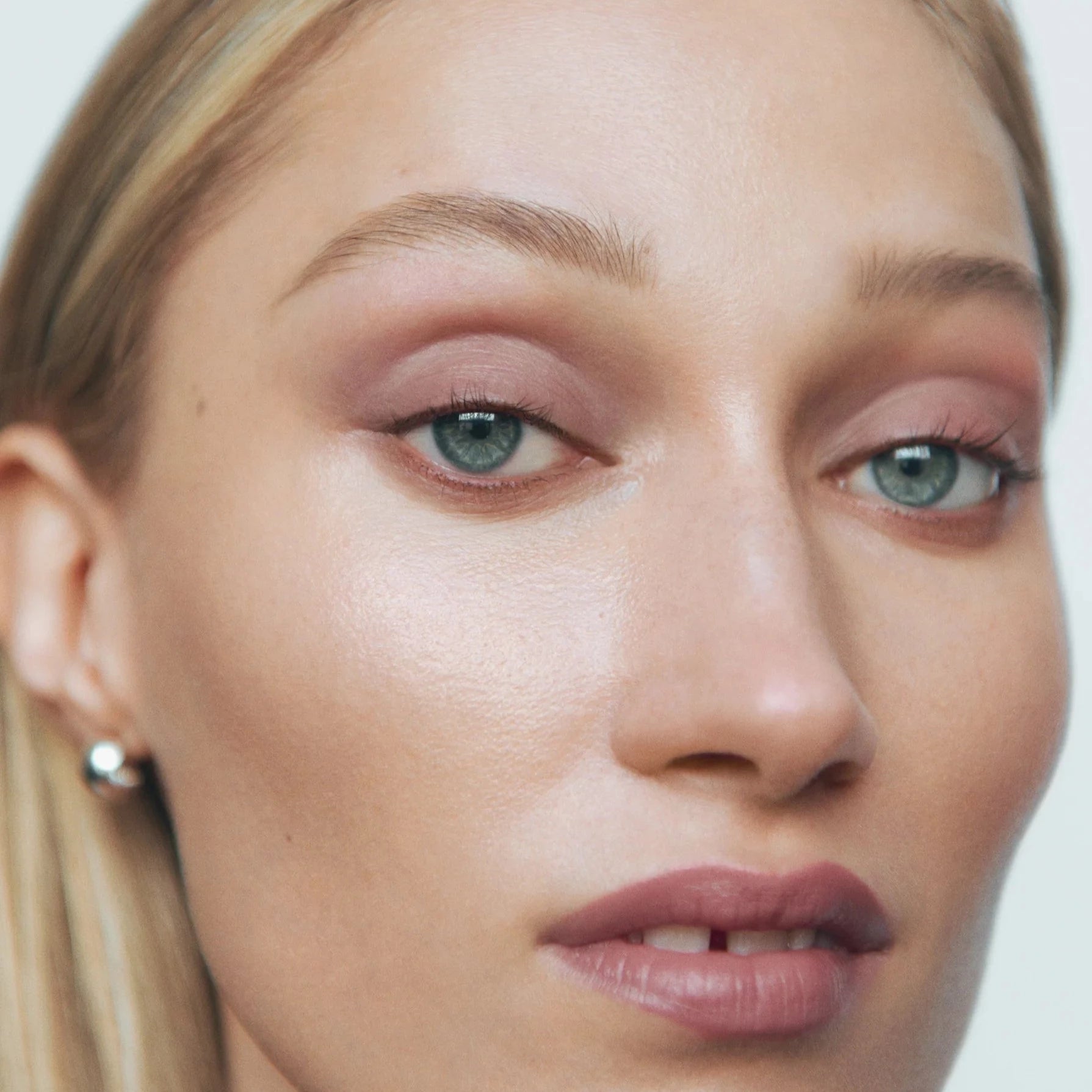 Eye And Lip Definer Yokan