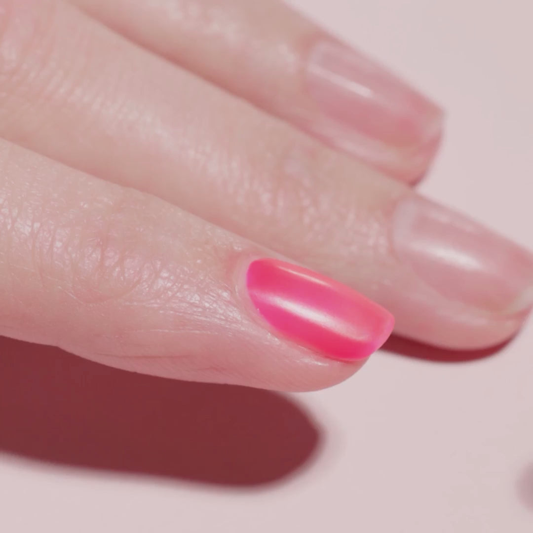 Načíst video: Green Flash LED lak Neon Pink