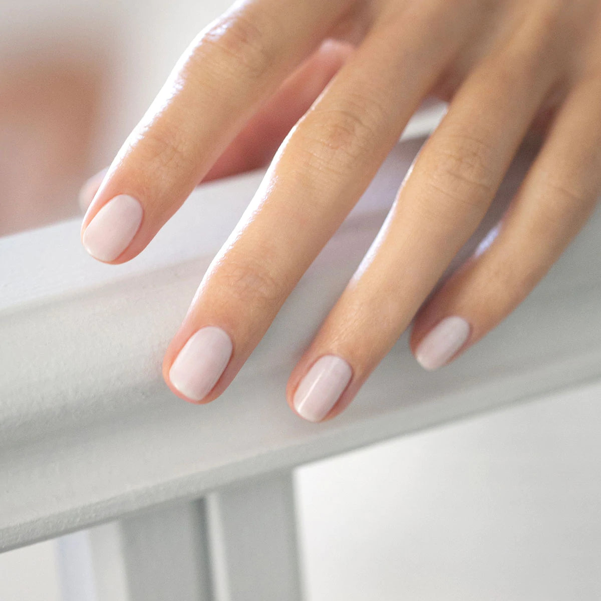 Green lak Milky White
