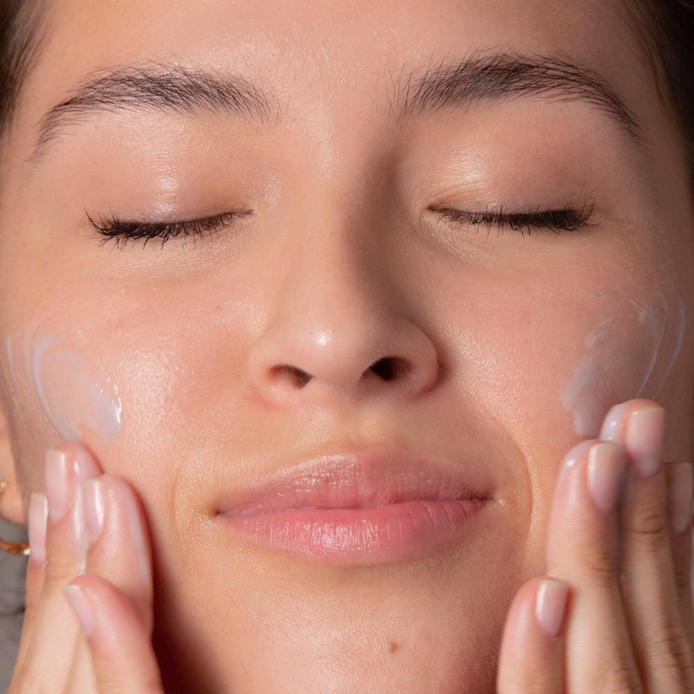 Cleansing silk
